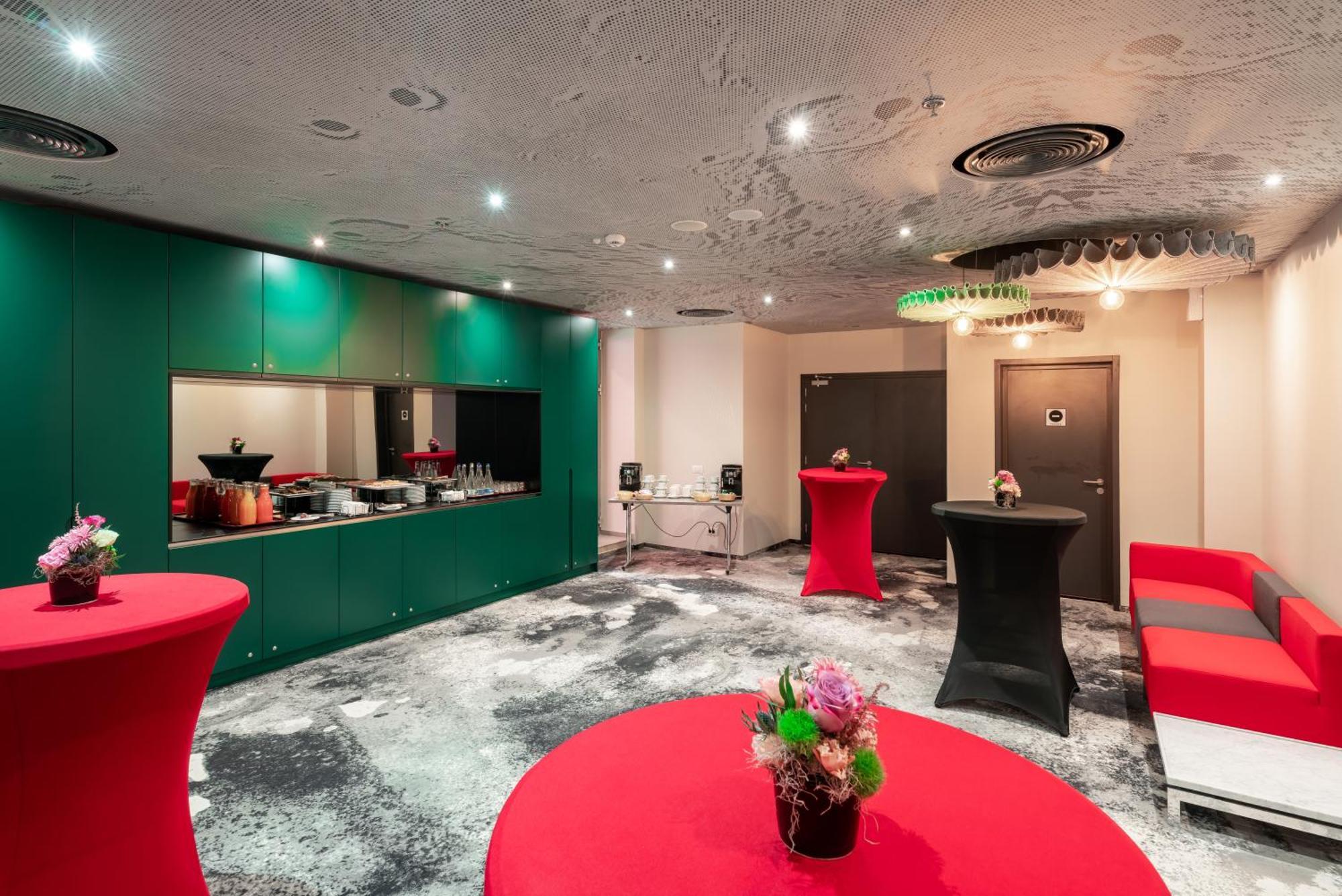 Готель Ibis Bucharest Politehnica Екстер'єр фото
